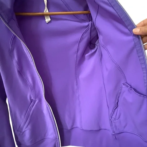 Lululemon Women's Purple Zip Up Fitted Jacket! Size 4! - Picture 7 of 11